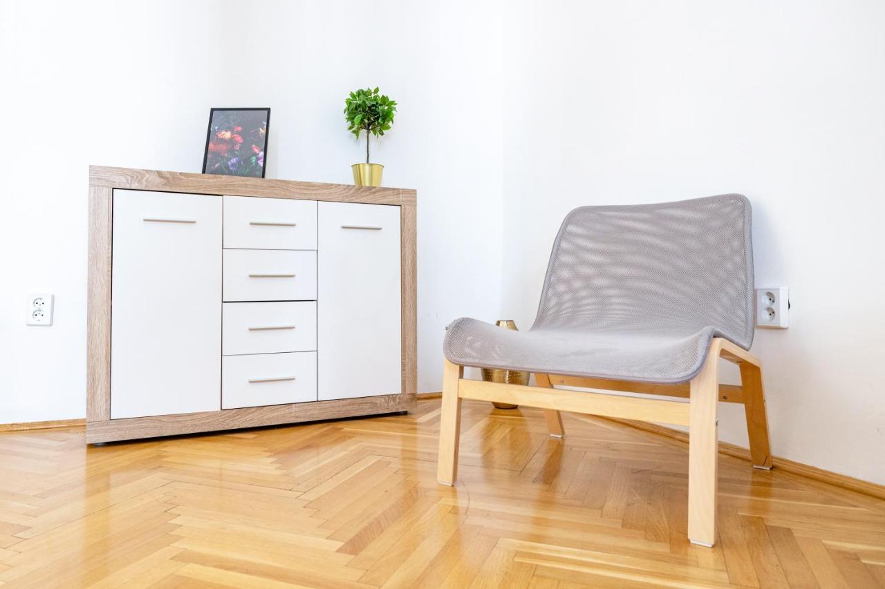 W25 Smart Apartment Budapest Eksteriør billede