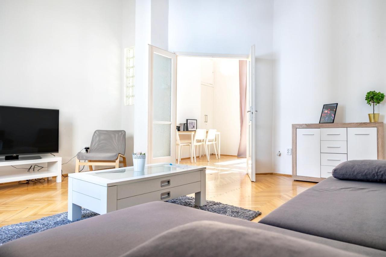 W25 Smart Apartment Budapest Eksteriør billede